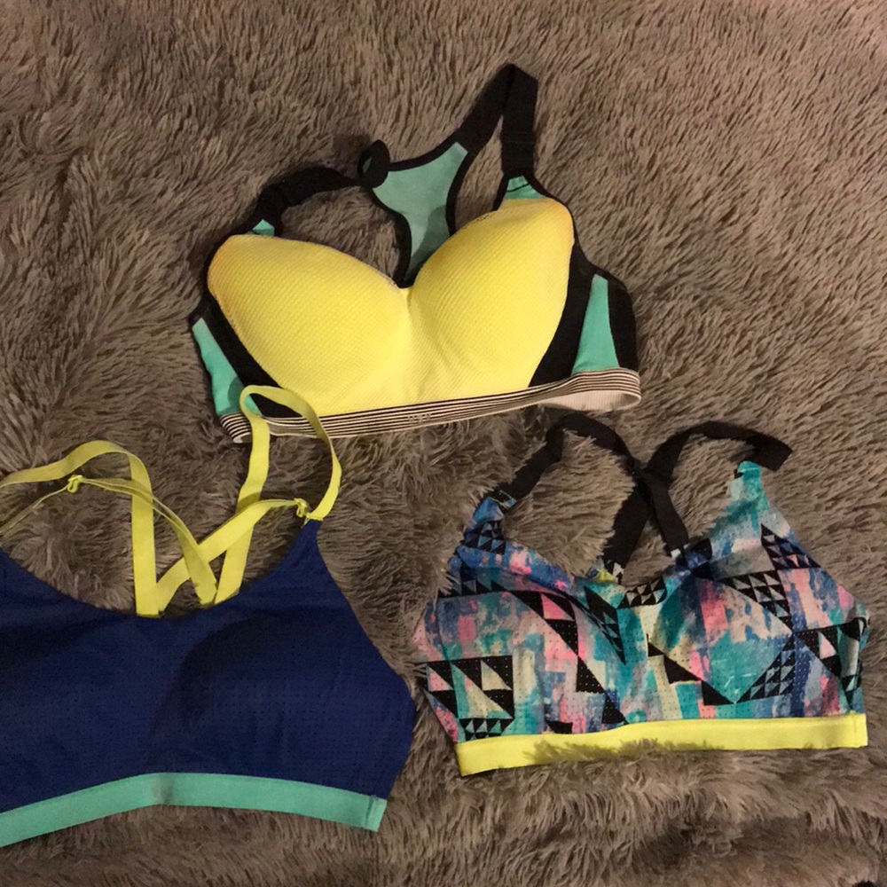 3 VS Sports bras
